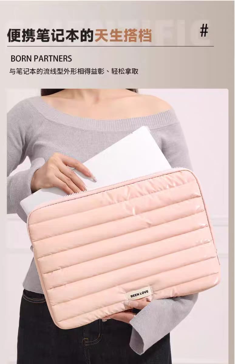Waterproof Padded Laptop Sleeve Bag – Shockproof Protective Laptop Case with Zipper for MacBook & Notebook (Stylish Quilted Design)